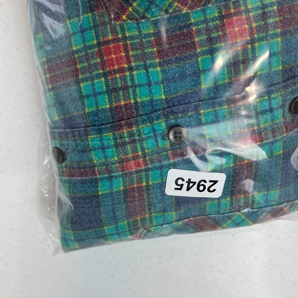 Saugatuck Women Flannel Button Down Shirt Plaid Vintage Classic Lumberjack - Picture 11 of 11